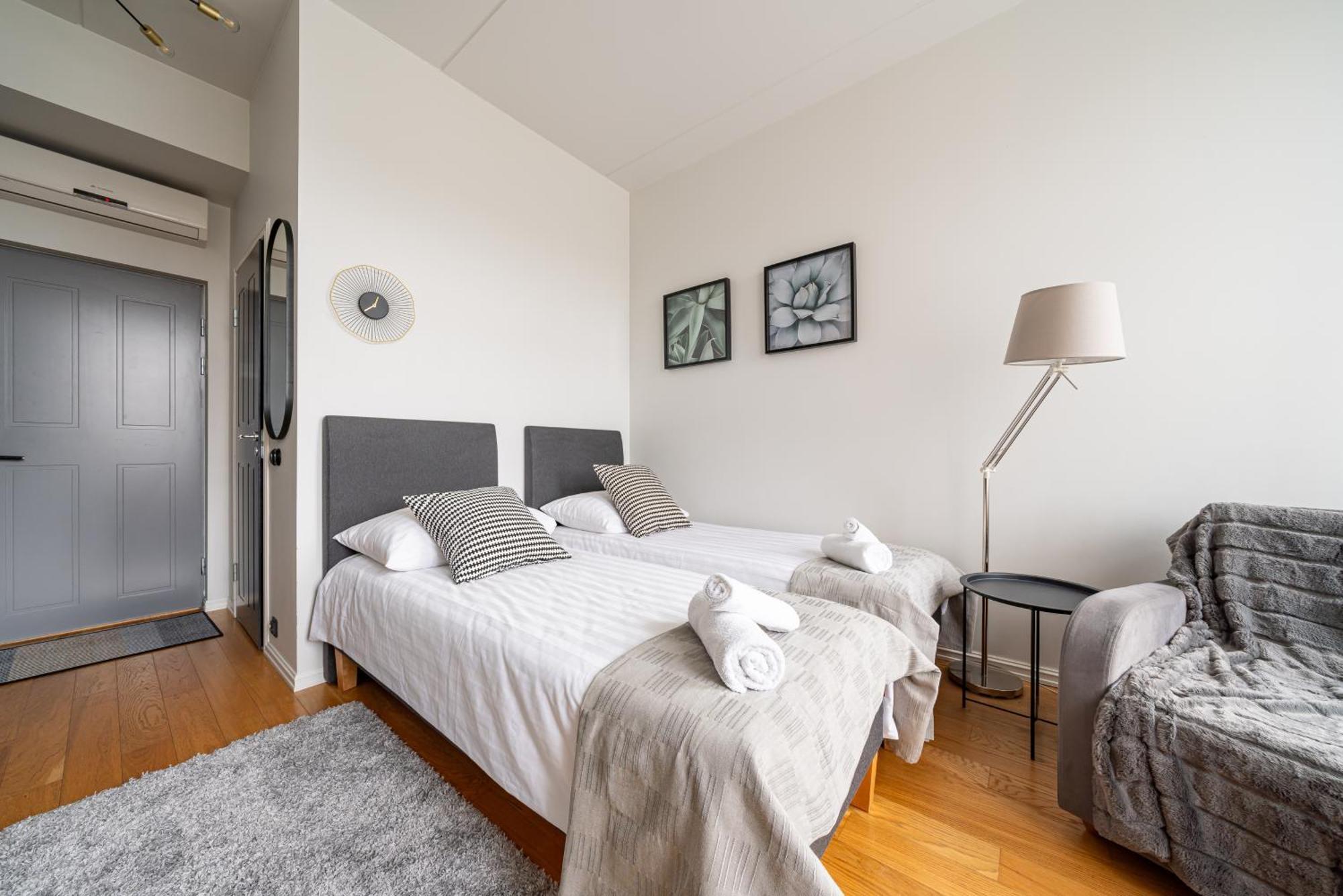 Dream Stay - Mere Residence Apartments With 24H Reception Tallinn Exteriör bild